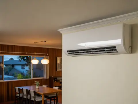 Illustration of the kind of work Degree Air Conditioning & Electrical Services does