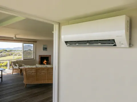 Illustration of the kind of work Degrees Ahead Air Conditioning And Refrigeration does