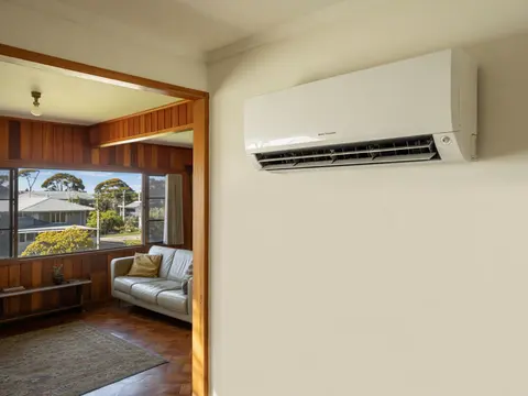 Illustration of the kind of work Heat and Cool Air Conditioning does