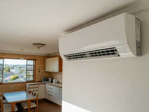 Illustration of the kind of work Van De Ven Electrical does